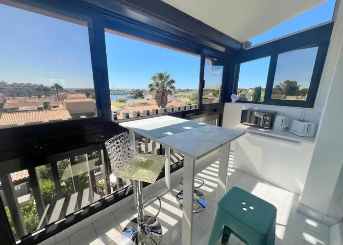 301, Port Venus Au Village Naturiste Apartment *
